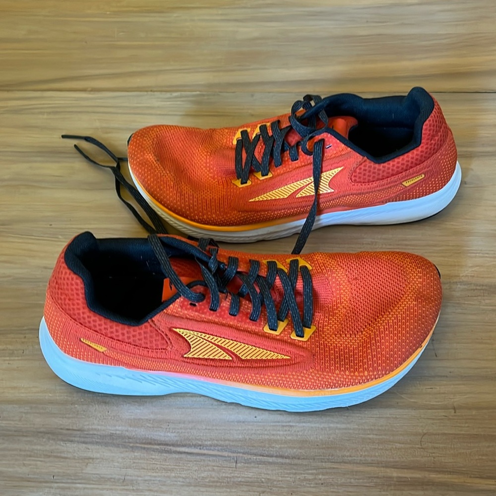 Altra Men’s Escalante 3 size 9.5 Great Used Condition